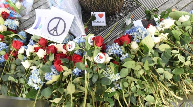 tribute-to-paris-terror-attack-2015
