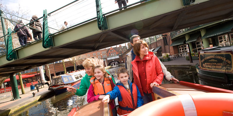 family canal boating