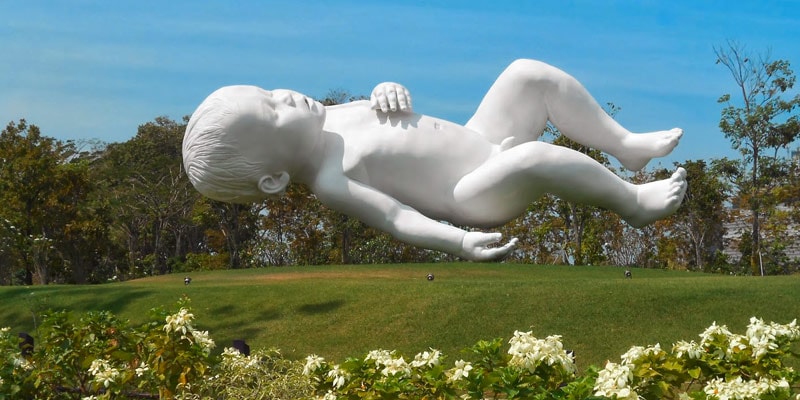giant-floating-baby-sculpture-singapore