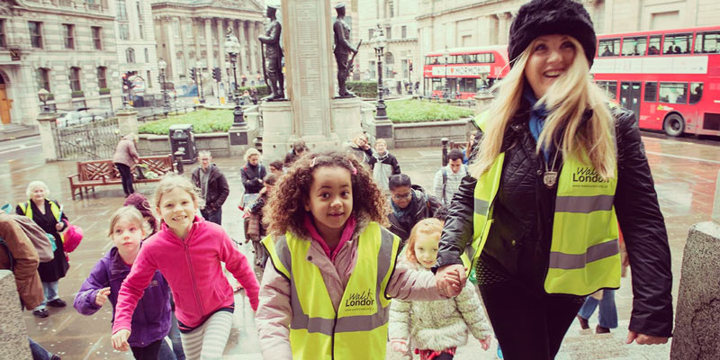 kids-on-supervised-walk-in-london