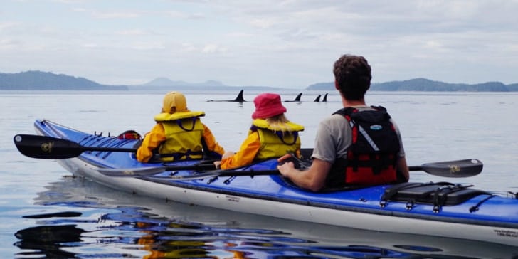 family_kayaking_north-vancouver-ireland