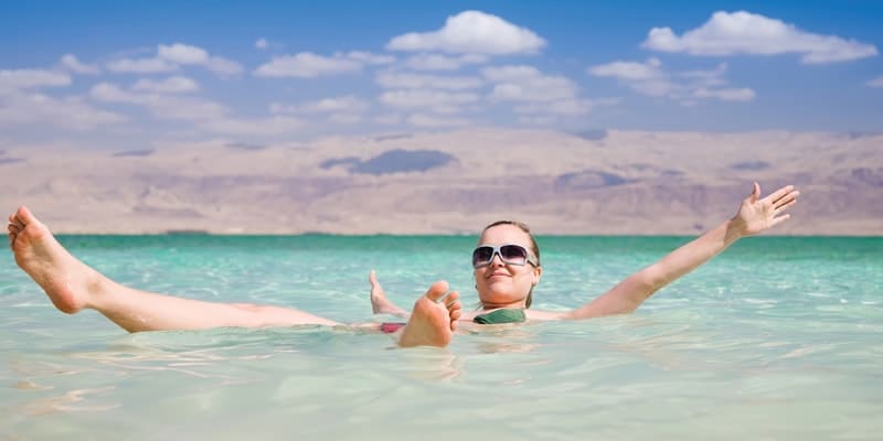 woman-floating-in-Jordan-Dead-Sea