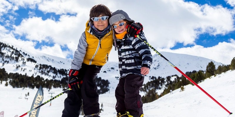 kids-skiing-andorra