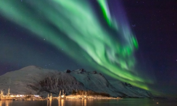Northern Lights, family winter holidays, family bucket list experiences