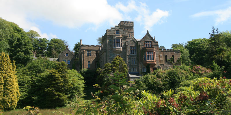 monumental-castle-dunbartonshire