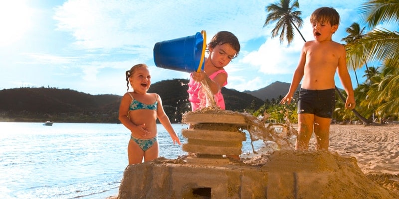 carlilse-bay-children-on-the-beach-1