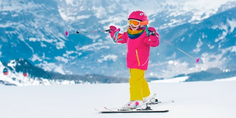 little-girl-family-ski-holiday