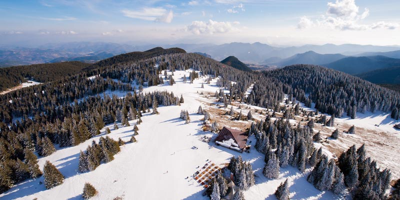 pamporovo-ski-resort-in-mountain-bulgaria