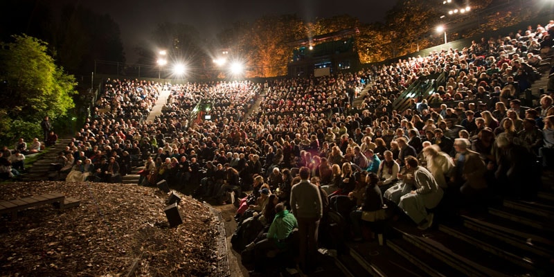 Oliver-Twist-Open-Air-Theatre-Auditorium-Regent's Park