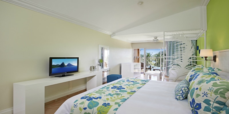 Coconut Bay Beach Resort & Spa - Splash Premium Ocean Room