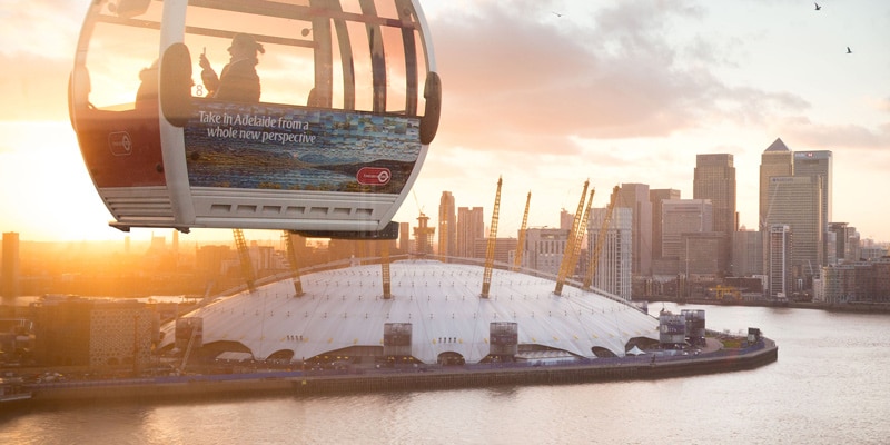 emirates-cable-car-above-millenium-dome-lonodon