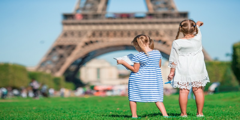 Adorable little girls in Paris 