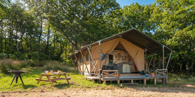 Deerland safari tent in the English countryside