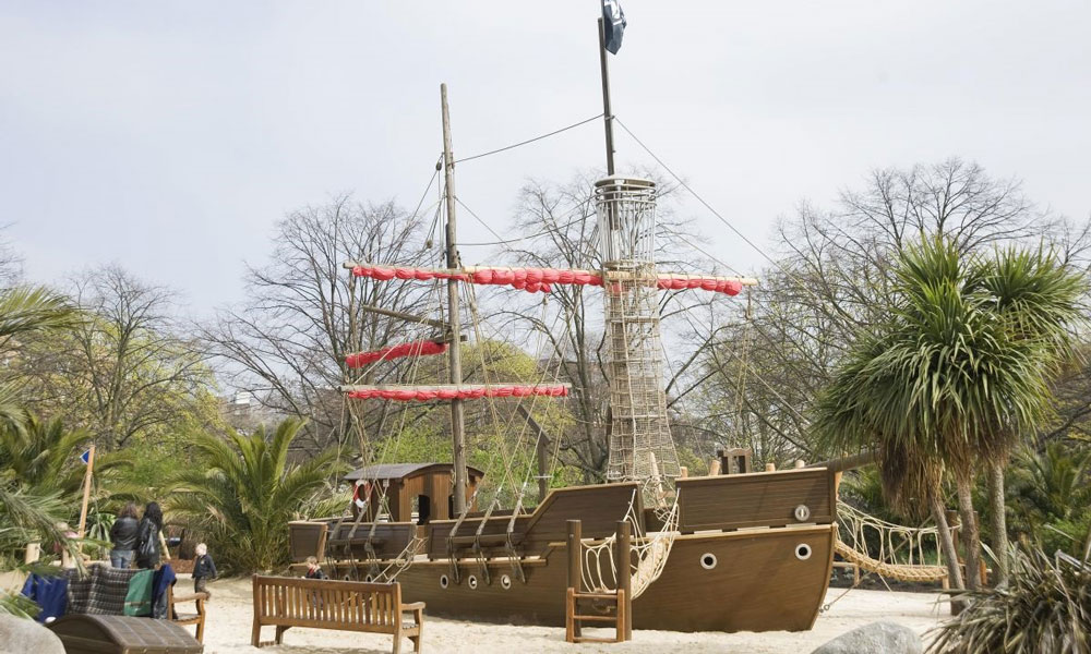 The-Pirate-Ship-at-Diana-Memorial-Playground-in-Kensington-Gardens