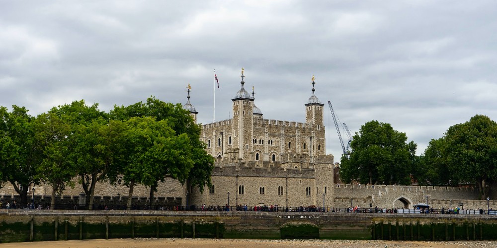 tower-of-london-traitors-gate-view-from-thames-family-traveller-2022-joseph-gilbey 