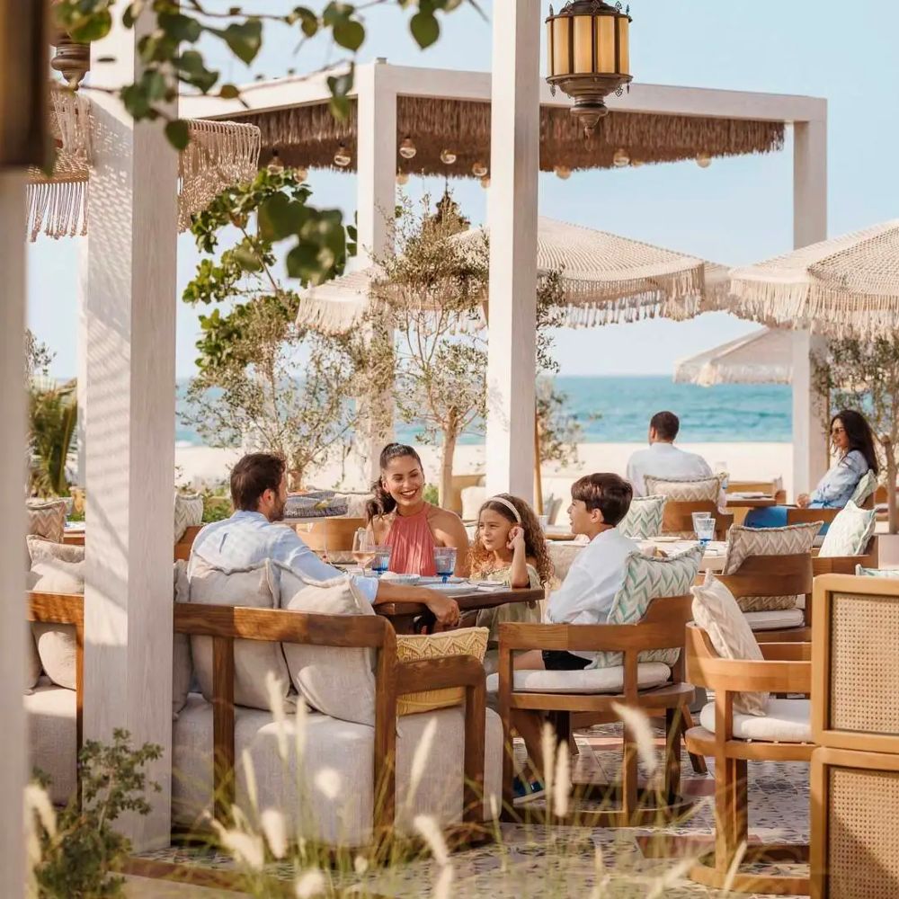 jumeirah-beach-resort-family-friendly-hotels-dubai