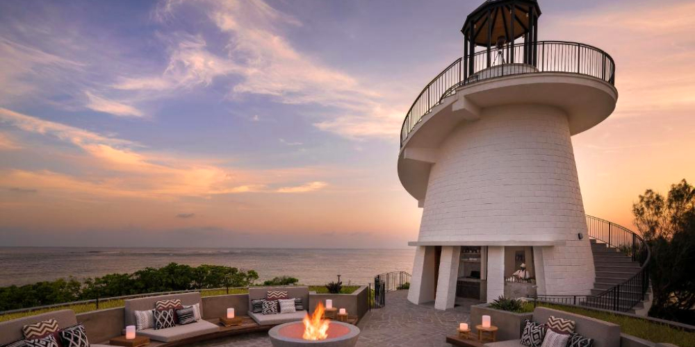 lighthouse-restaurant-fire-pit-indian-ocean-four-seasons-resort-seychelles-at-desroches-island-2022 
