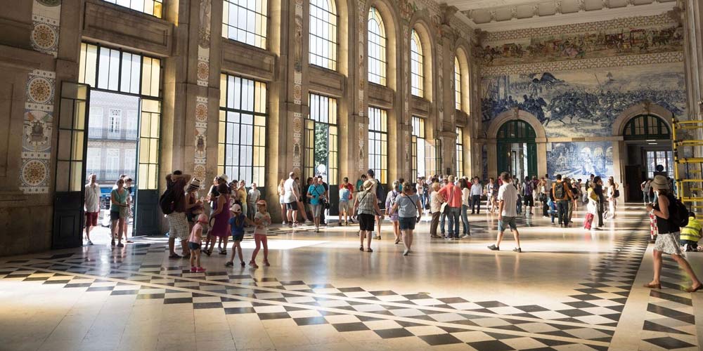 main-entrance-hall-sao-bento-station-portugal