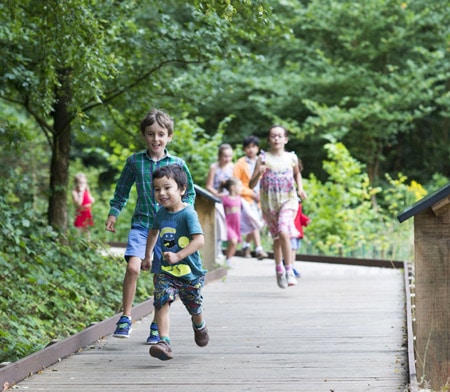 kids running at kew gardens