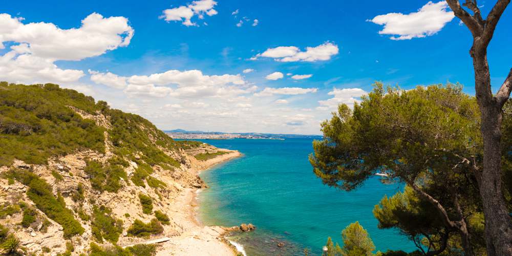 Best family destinations in Spain, beach in Costa Dorada 