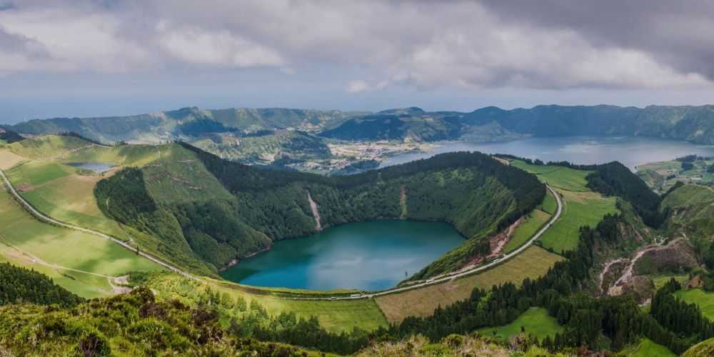 caldera-lake-azores-2022