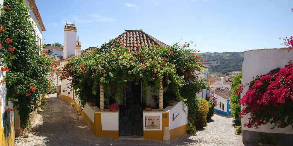 the-walled-medieval-town-of-obido-one-of-portugals-prettiest-towns-2022