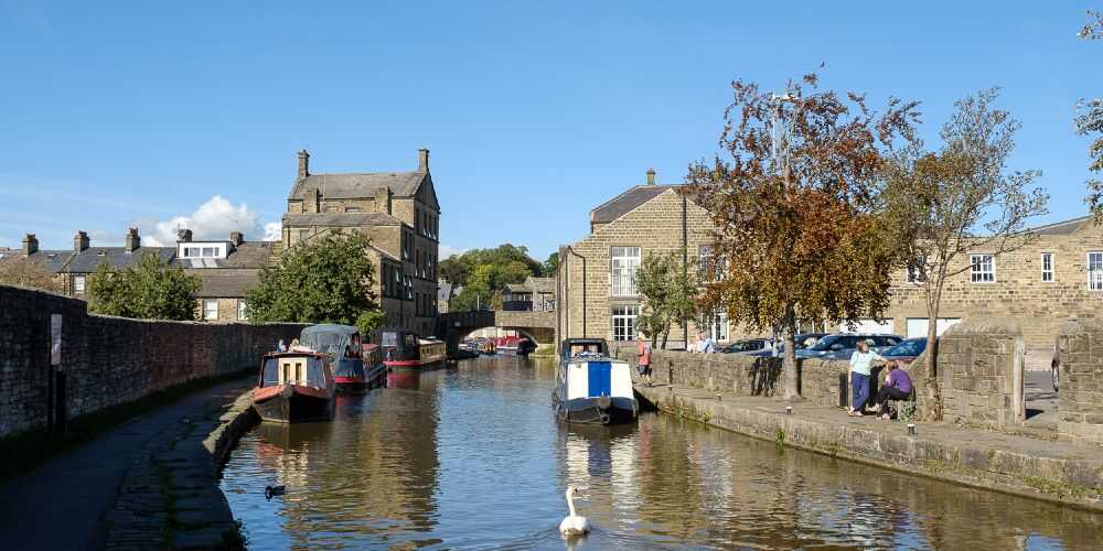 Skipton Canal Yorkshire Dales October holiday with kids copyright Alistair Heap