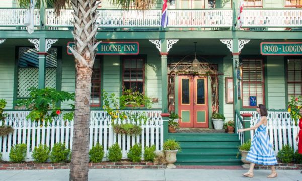 vintage-victorian-boarding-house-fernandino-beach-historic-downtown-north-east-florida