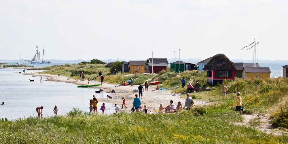 Denmark-family-holidays-Strandhytte-ved-Erikshale-Marstal-beach-Ærø