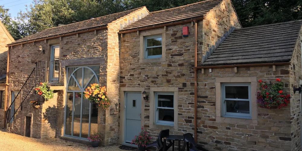 vrbo-holiday-rentals-UK-barn-conversion-yorkshire-dales-easy-family-winter-breaks