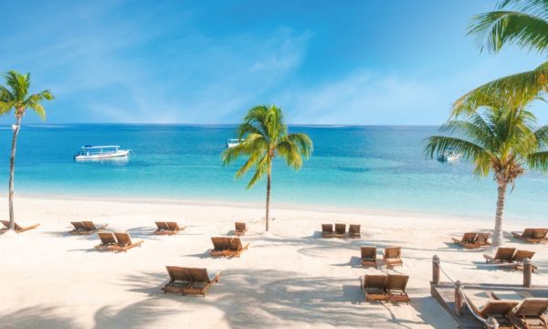 beaches-caribbean-resorts-annual-sale-2022-beach-with-sun-loungers-jamaica-beaches-ocho-rios-resort