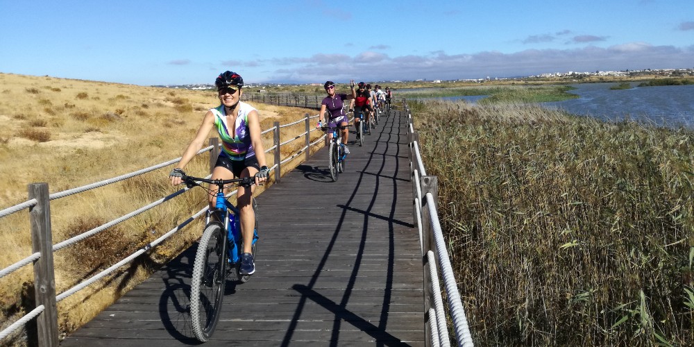 family-bike-tour-ria-formosa-nature-reserve-southern-portugal-summer-2022