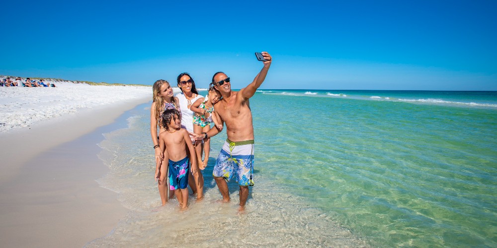 family-selfie-gulf-islands-national-seashore-beaches-north-west-florida-2022