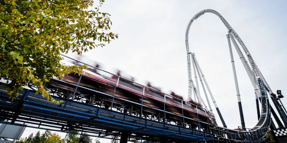 new-stealth-rollercoaster-thorpe-park-family-attractions-with-ev-chargers-toyota-guide-summer-2022