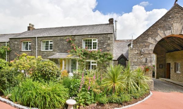 the-housekeepers-cottage-tremaine-manor-and-cottages-cornwall-family-traveller-holiday-competition-2022