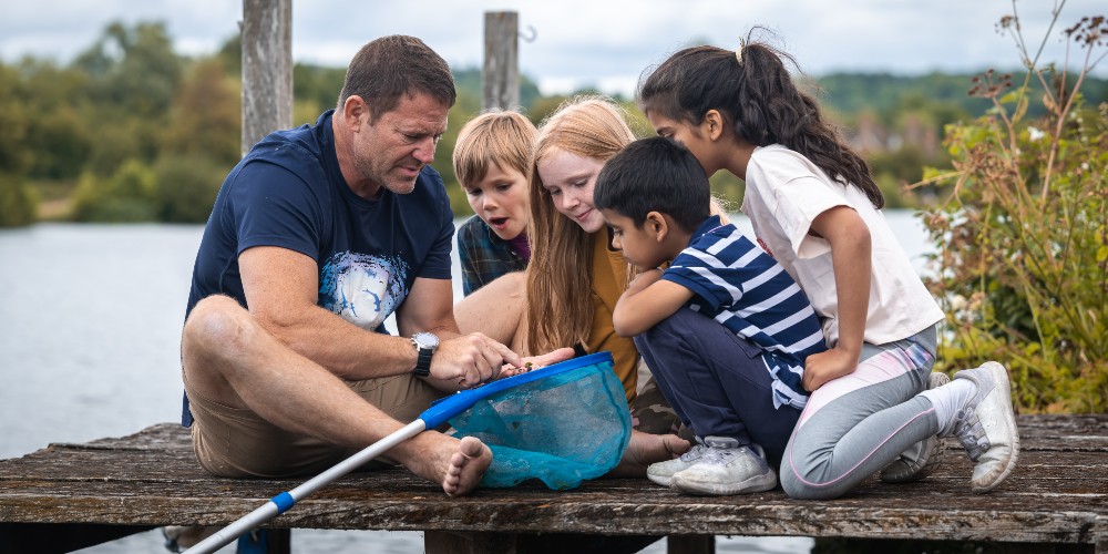 pond-dipping-english-countryside-summer-2022