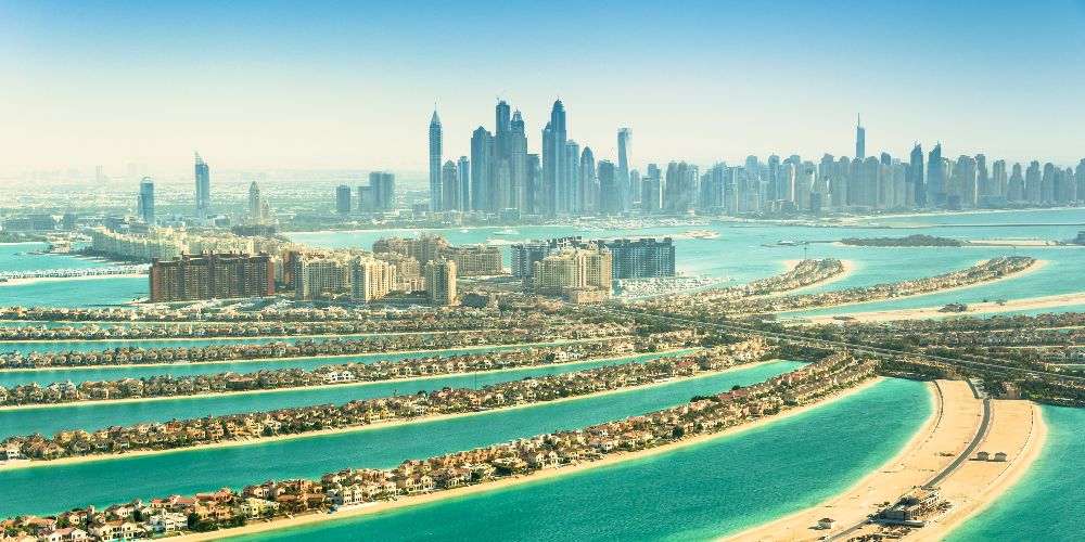 palm-jumeirah-dubai-city-skyline-2022