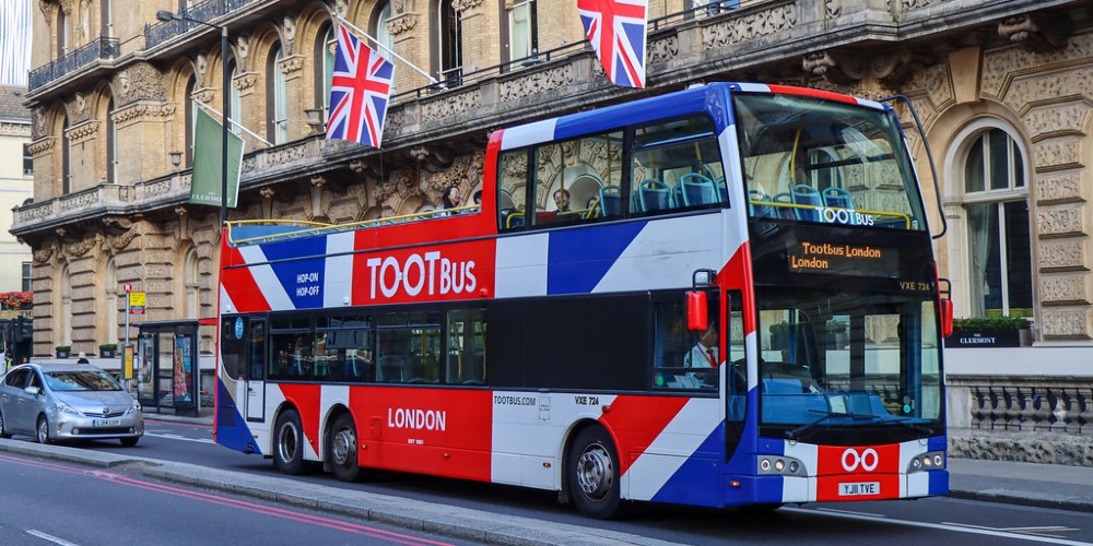 tootbus-hop-on-hop-off-london-tour-october-half-term
