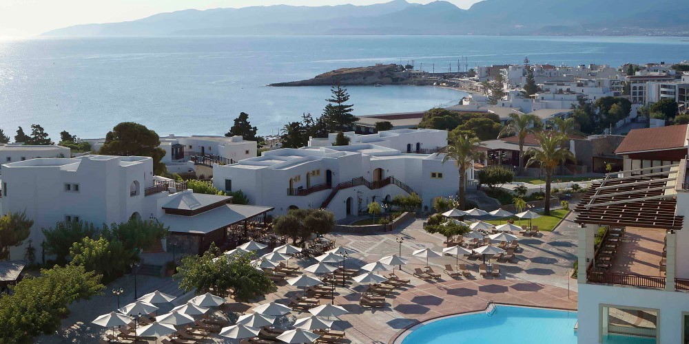 creta-maris-resort-crete-family-traveller-resort-feature-2022