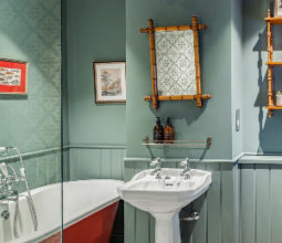 bathroom-glanton-pike-holiday-cottage-plum-guide-northumberland