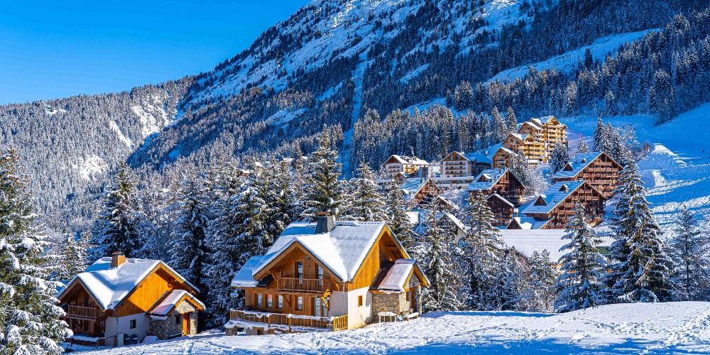 family-ski-holidays-oz-en-oisans--isere-2022-2023-photography-credit-images-reves