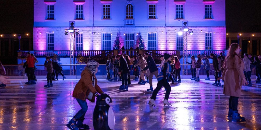 queens-house-ice-rink-lit-up-at-night-skating-uk-2022