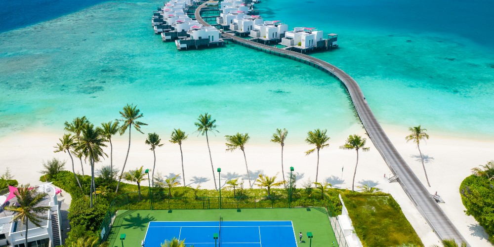 tennis-court-overwater-villas-jumeirah-maldives-olhahali-island