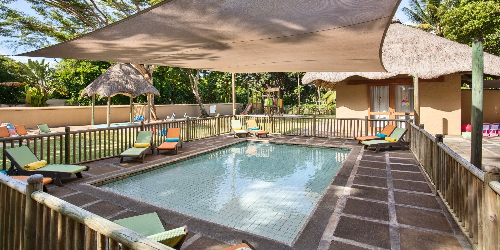 timomo-kids-club-covered-pool-heritage-awali-resort-mauritius