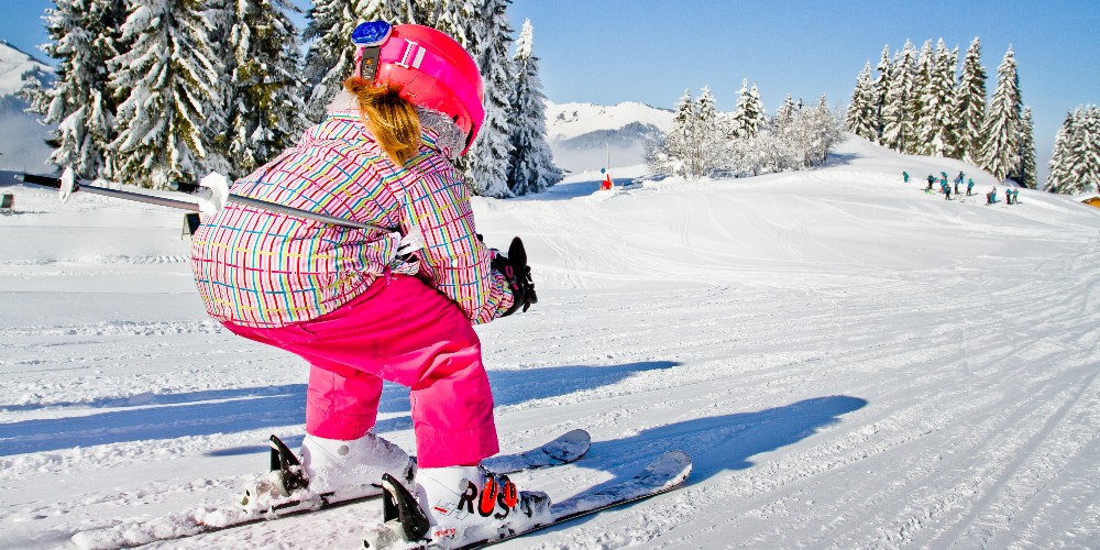 child-downhill-skiing-morzine-france-image-credit-sylvain-cochard