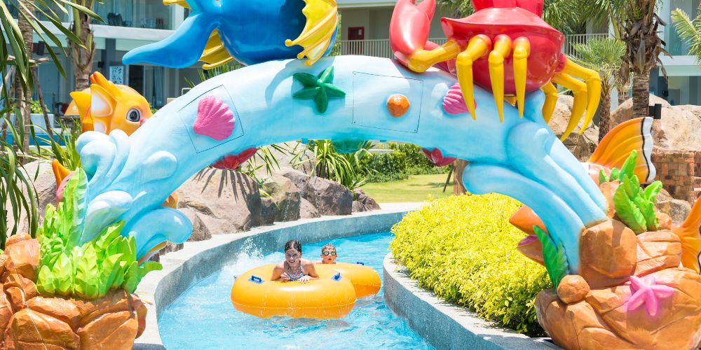 kids-tubing-lazy-river-the-sands-resort-thailand