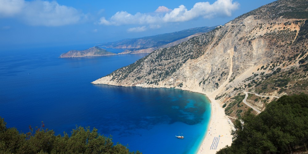 myrtos-beach-kefalonia-family-holidays-in-greece
