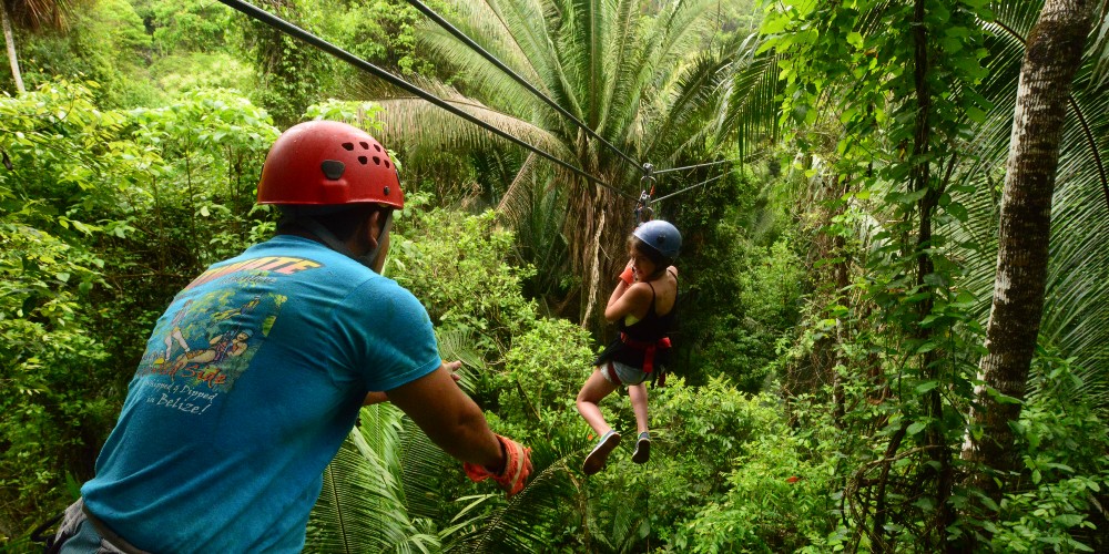 rainforest-ziplining-belize