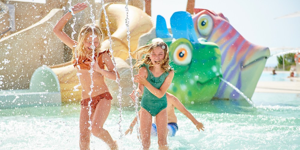 girls-in-waterpark-all-inclusive-family-resorts-europe-summer