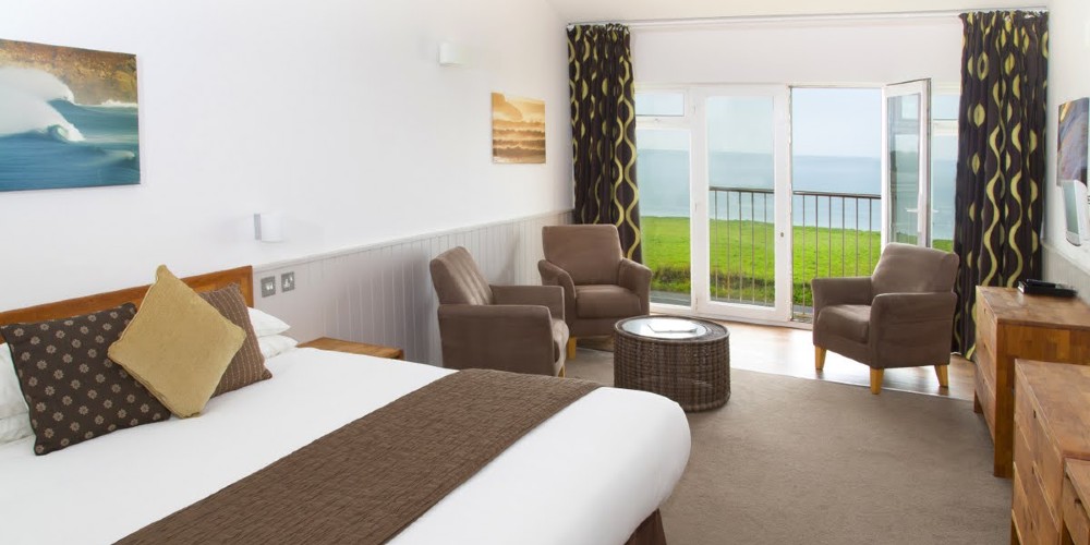 family-room-with-sea-view-sands-resort-hotel-and-spa-newquay